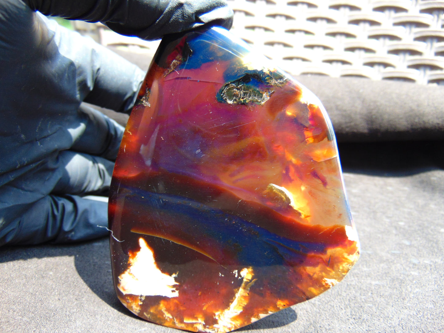 85 gram Slab polished Indonesian Sumatra Blue Red Amber for Healing 25Y114
