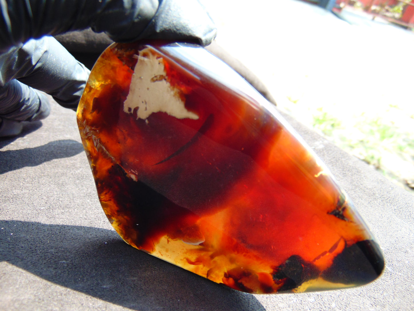 85 gram Slab polished Indonesian Sumatra Blue Red Amber for Healing 25Y114