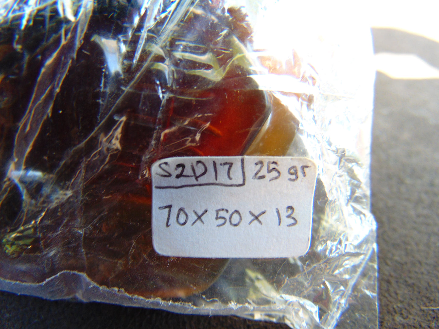 25 gr Skull carving Pendant Indonesian Amber for Healing S2D17