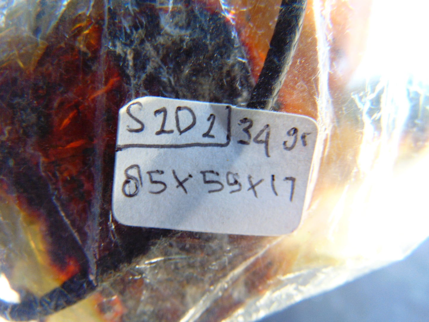 34 gr Skull carving Pendant Indonesian Yellow Green Blue Amber for Healing S2D2