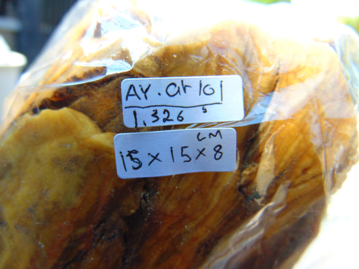 1.326 gram Polished Indonesia Yellow Fragrance Amber for Healing AYAR10