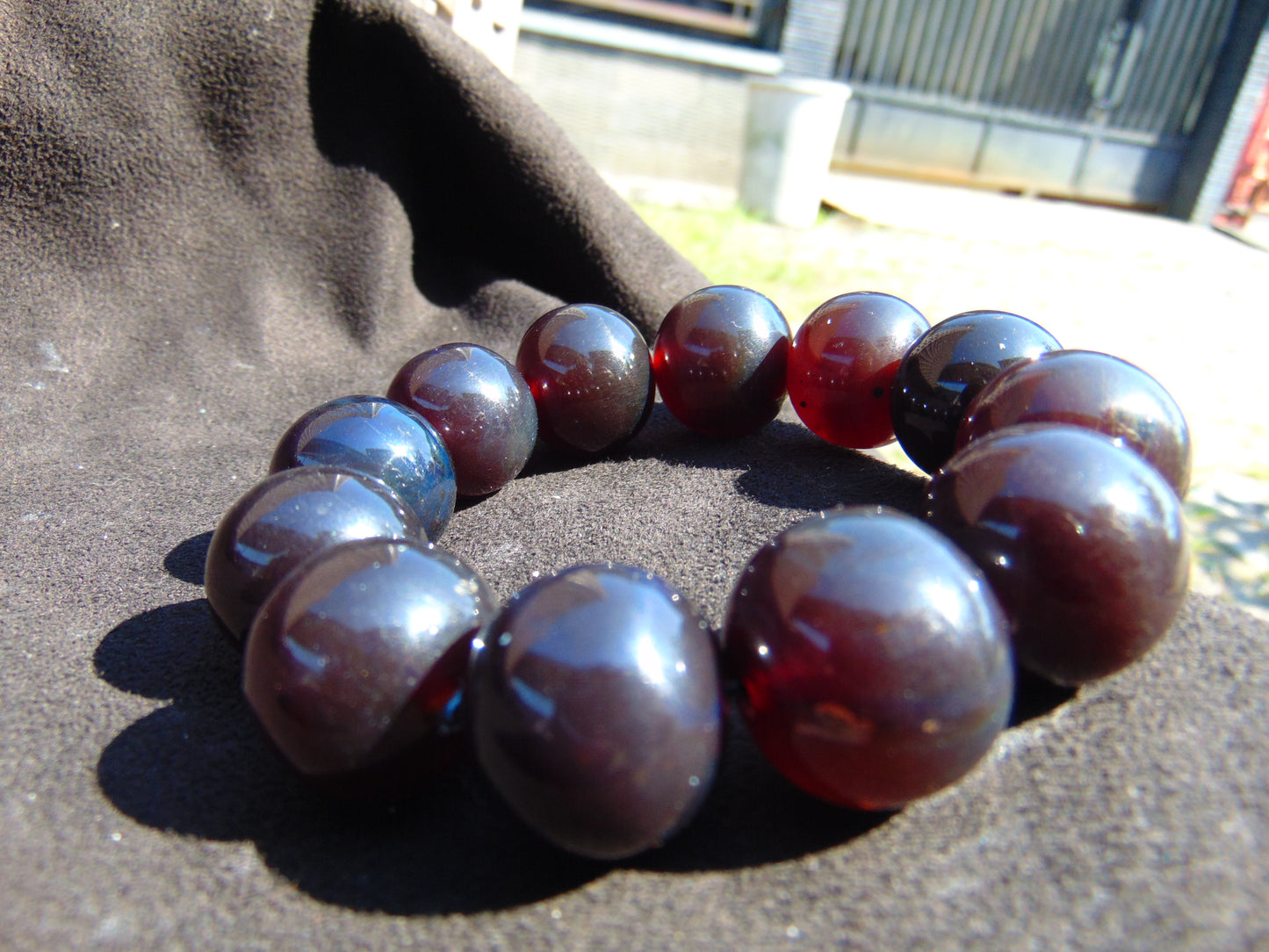 56 gram 12 Beads Mala Bracelet Indonesian Cherry Red Blue Amber 20 mm for Healing G20B109