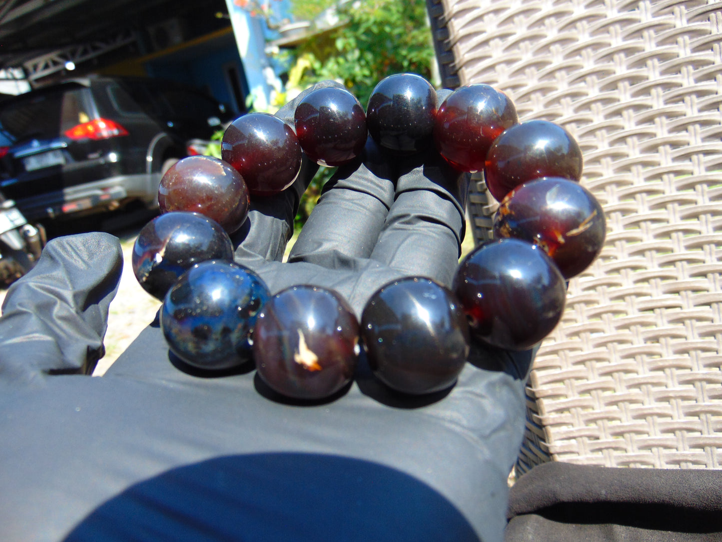 59 gram 12 Beads Mala Bracelet Indonesian Red Bluish Amber 20 mm for Healing G20B105