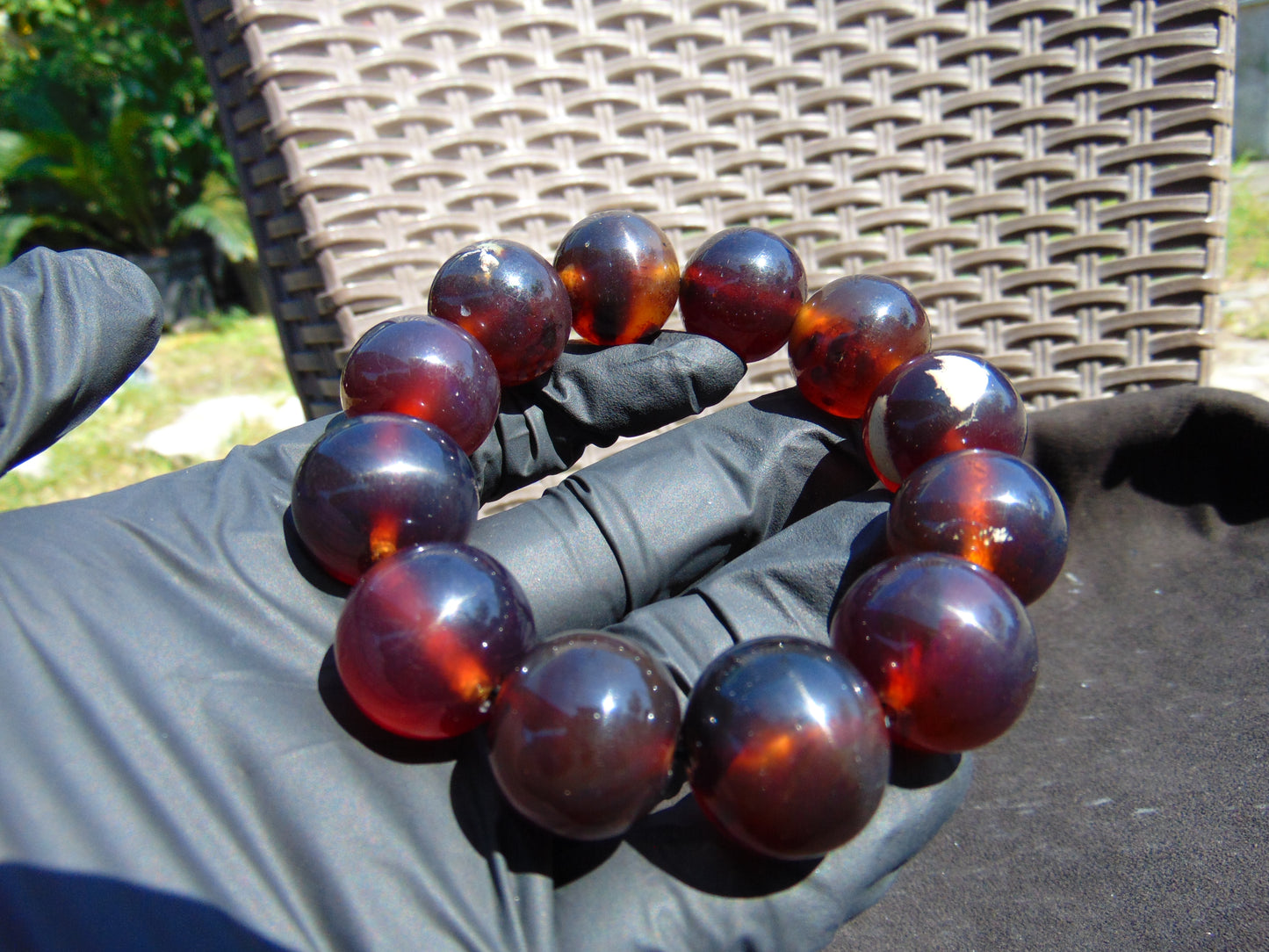 57 gram 12 Beads Mala Bracelet Indonesian Dark Blue Amber 20 mm for Healing G20B102