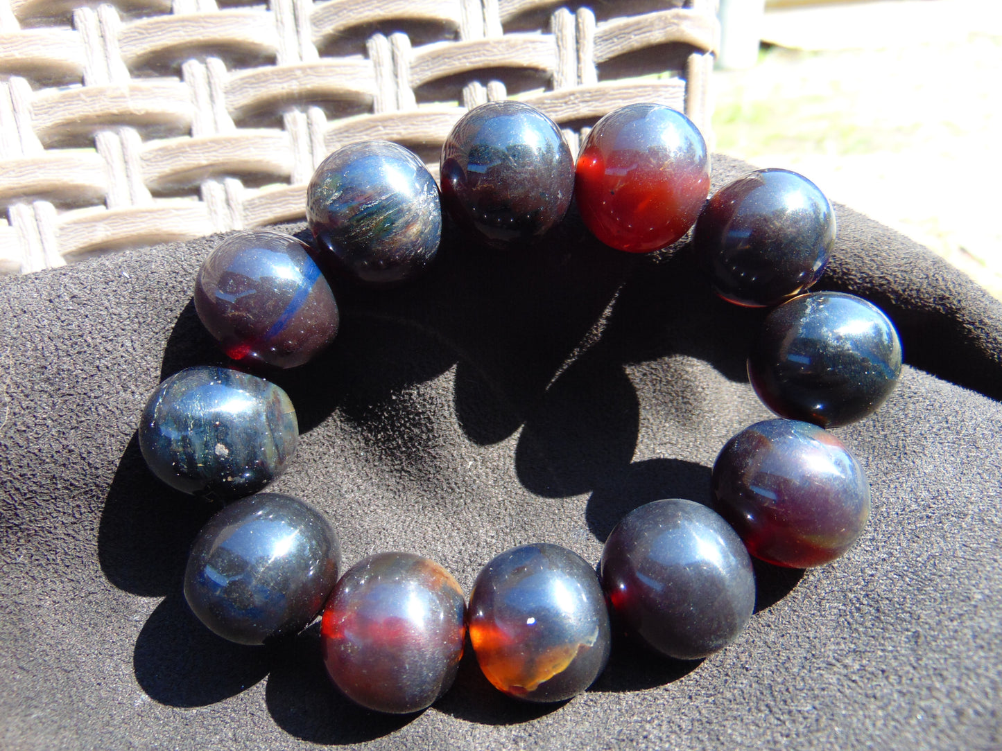 61 gram 12 Beads Mala Bracelet Indonesian Black Blue Amber 20 mm for Healing G20B110