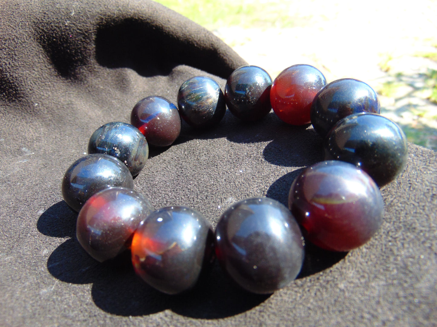 61 gram 12 Beads Mala Bracelet Indonesian Black Blue Amber 20 mm for Healing G20B110