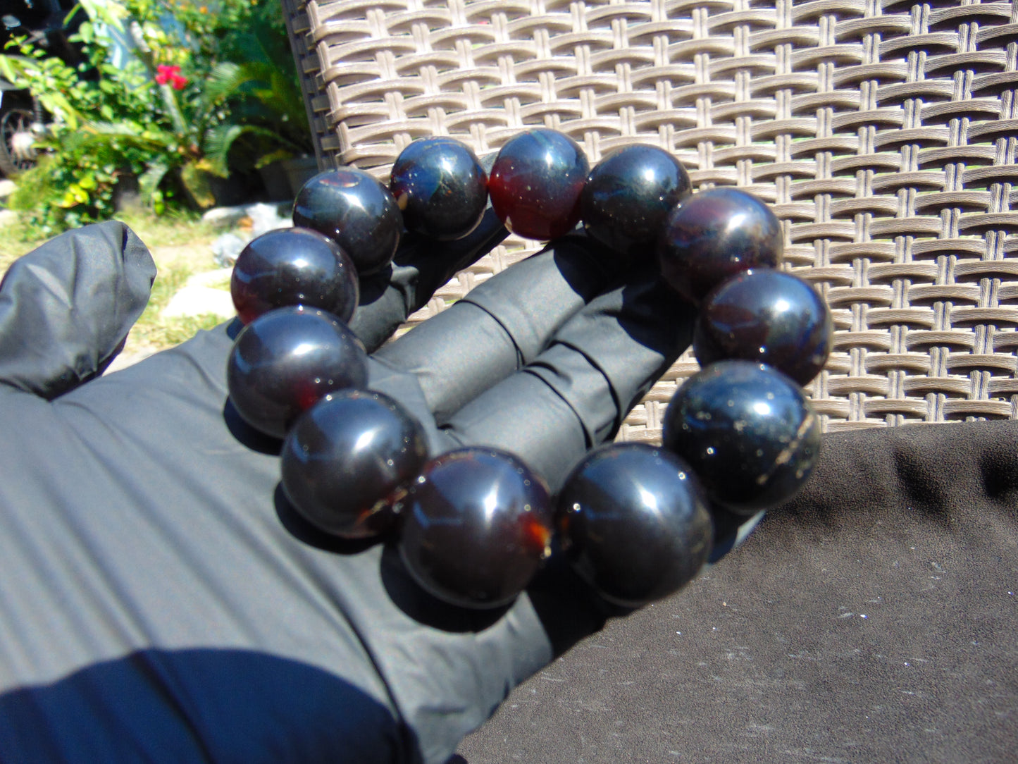 61 gram 12 Beads Mala Bracelet Indonesian Black Blue Amber 20 mm for Healing G20B110
