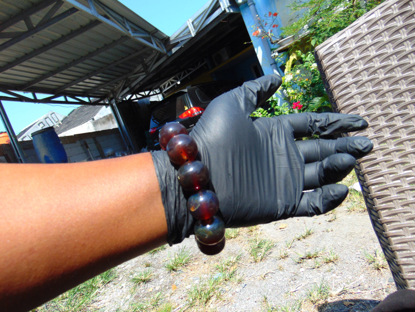 59 gram 12 Beads Mala Bracelet Indonesian Red Bluish Amber 20 mm for Healing G20B104