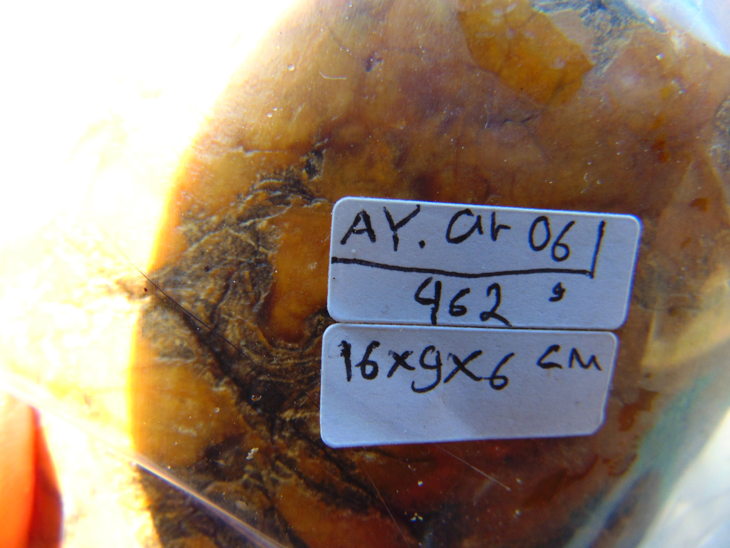 462 gram Polished Indonesia Yellow Fragrance Amber for Healing AYAR06
