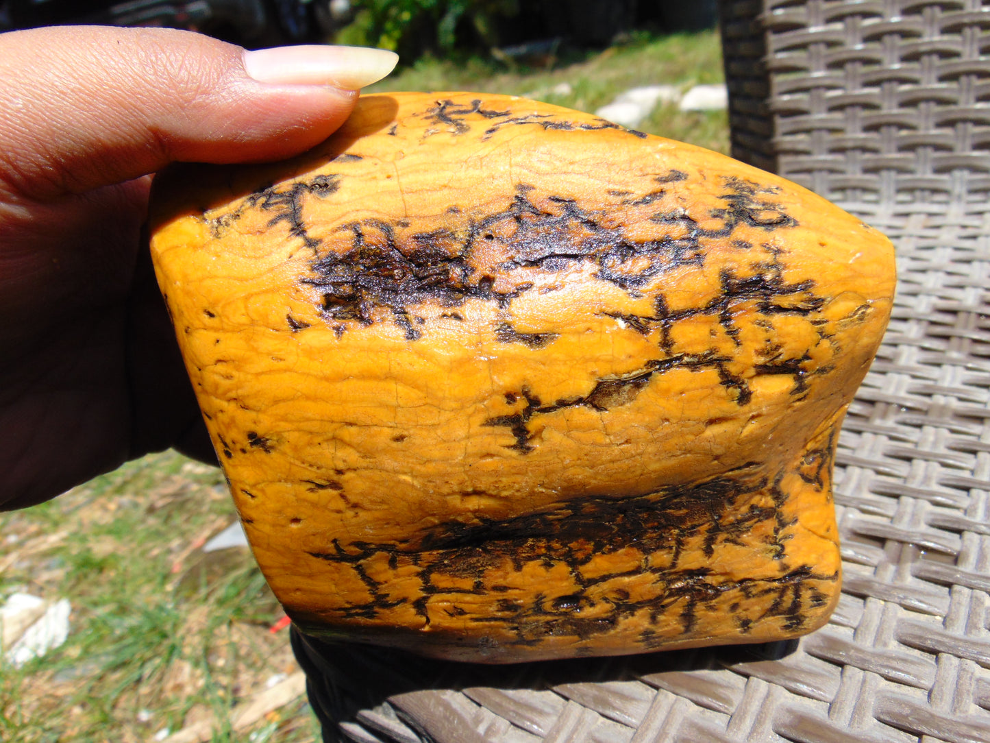 457 gram Polished Indonesia Yellow Fragrance Amber for Healing K820