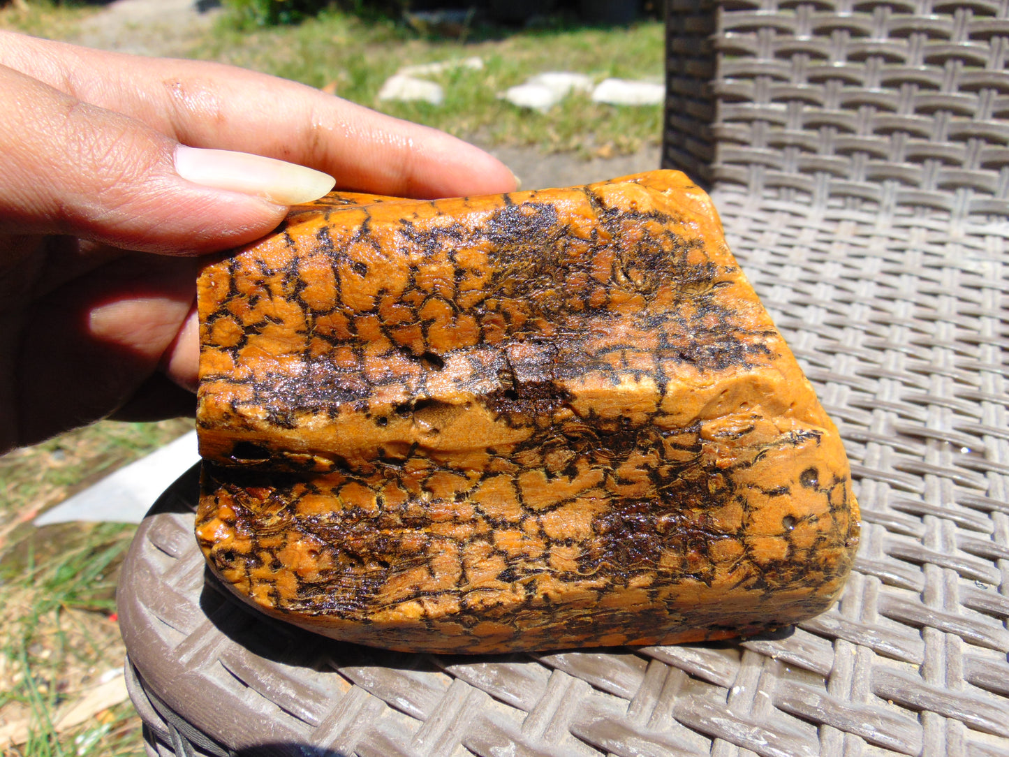 351 gram Polished Indonesia Yellow Fragrance Amber for Healing K823