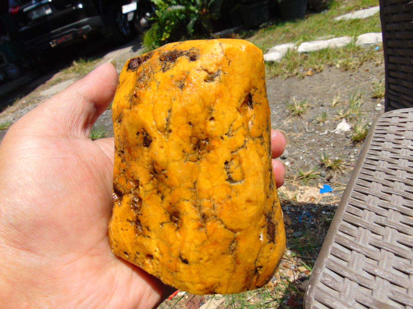 261 gram Polished Indonesia Yellow Fragrance Amber for Healing K822