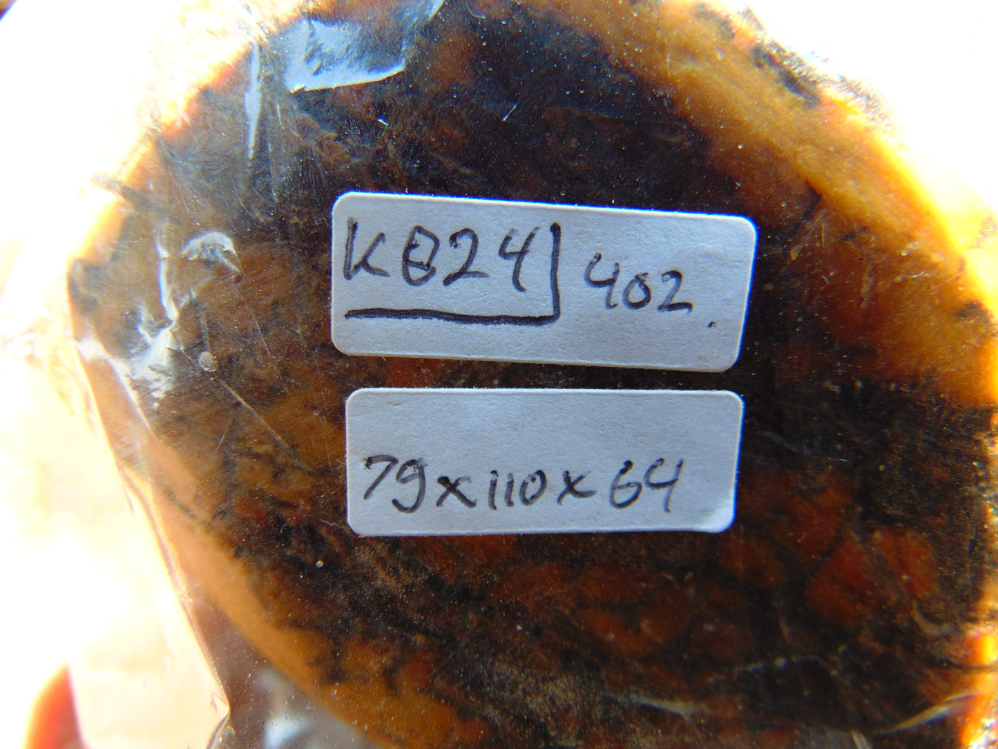 402 gram Polished Indonesia Yellow Fragrance Amber for Healing K824