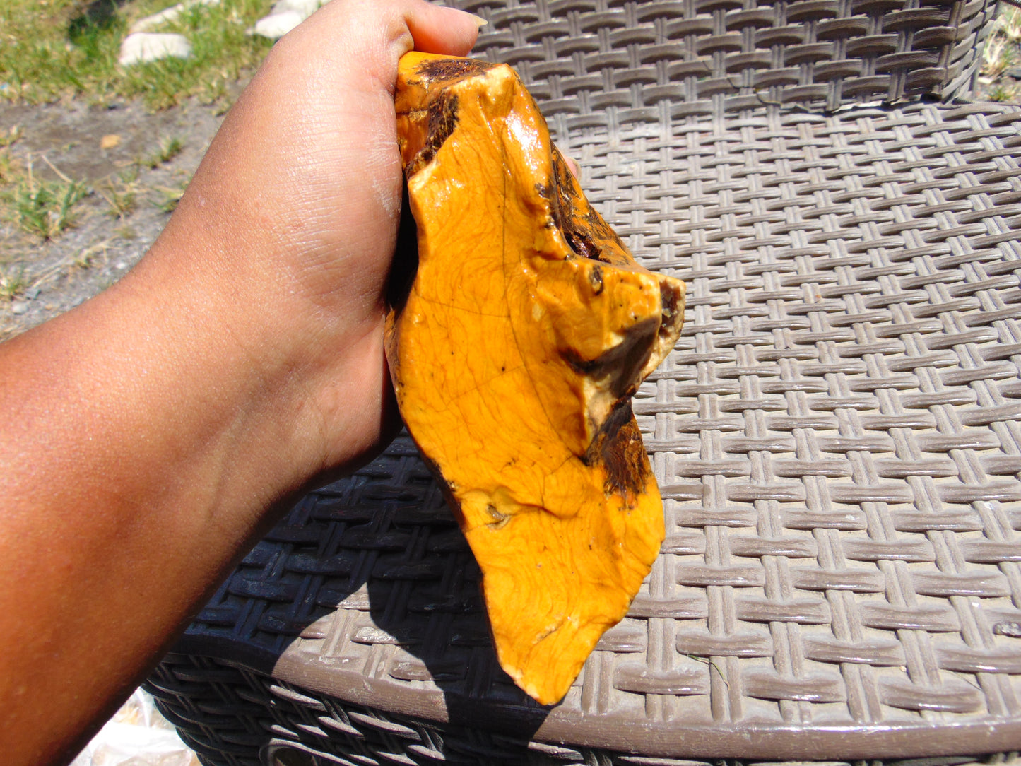 534 gram Polished Indonesia Yellow Fragrance Amber for Healing K821