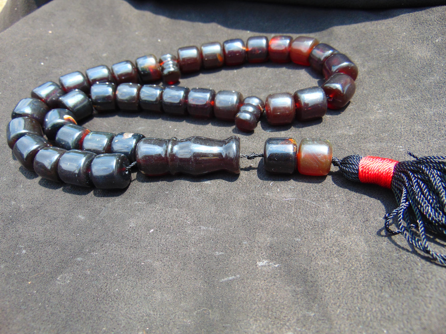 142 gr Komboloi Tasbih Rosary 33+2 Beads 15x16 mm Indonesian Dark Red Amber for Healing TB66