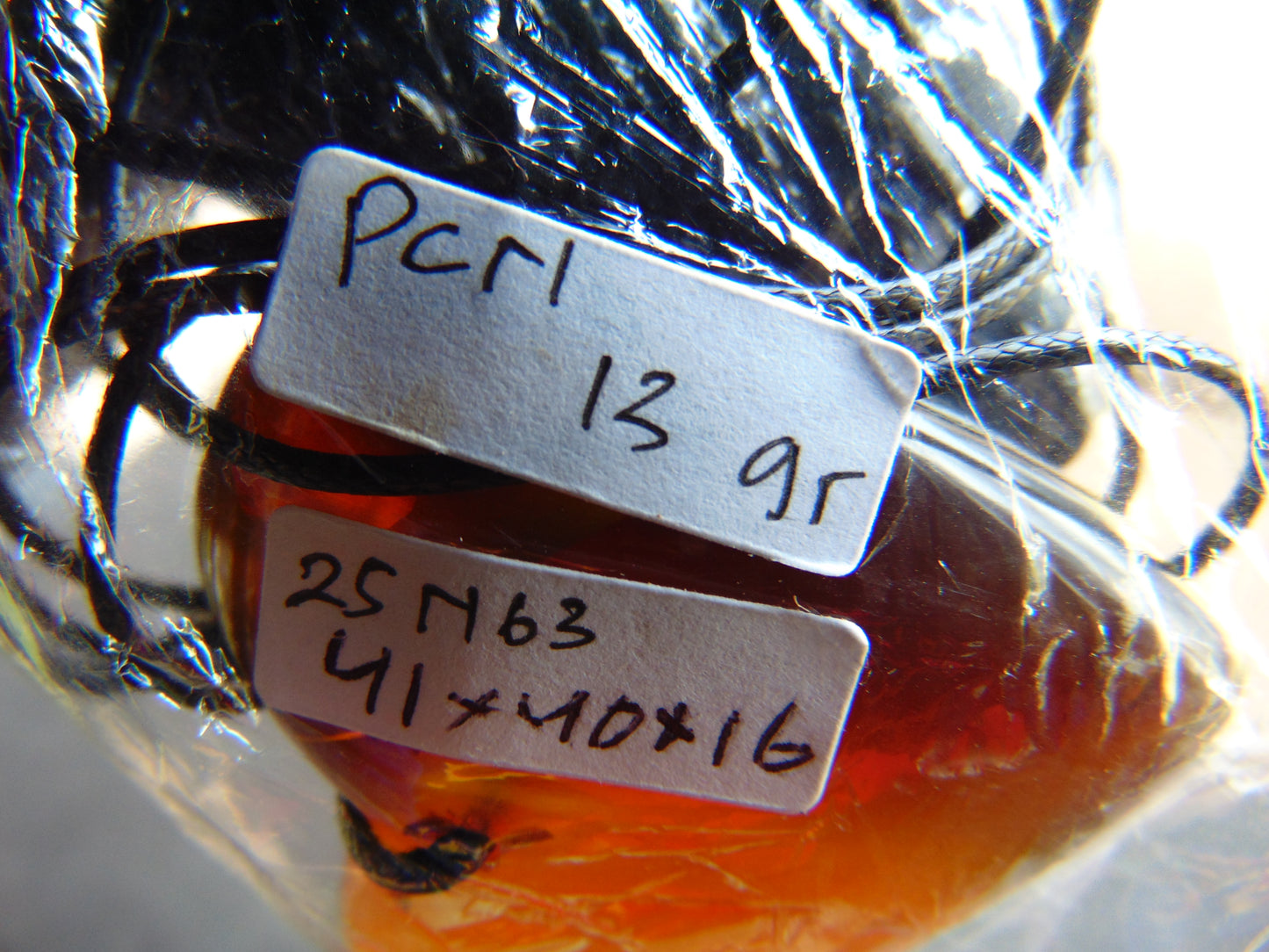 13 gram 41x40x16 mm Pendant Indonesian Amber for Healing 25N63