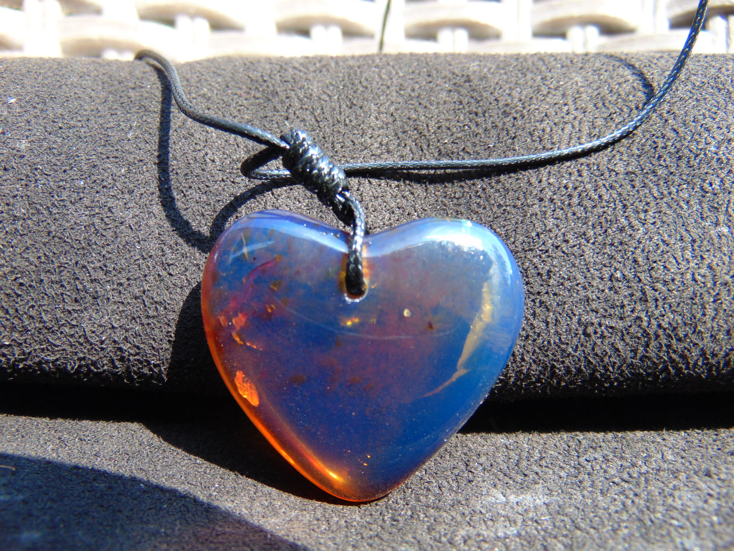 5 gr 35X34X8 mm Pendant Indonesian Blue Amber for Healing A1K70