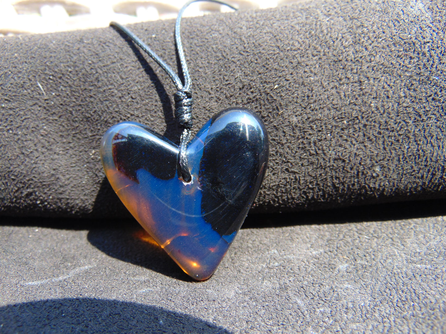 8 gr 36X30X9 mm Pendant Indonesian Blue Amber for Healing PBN691