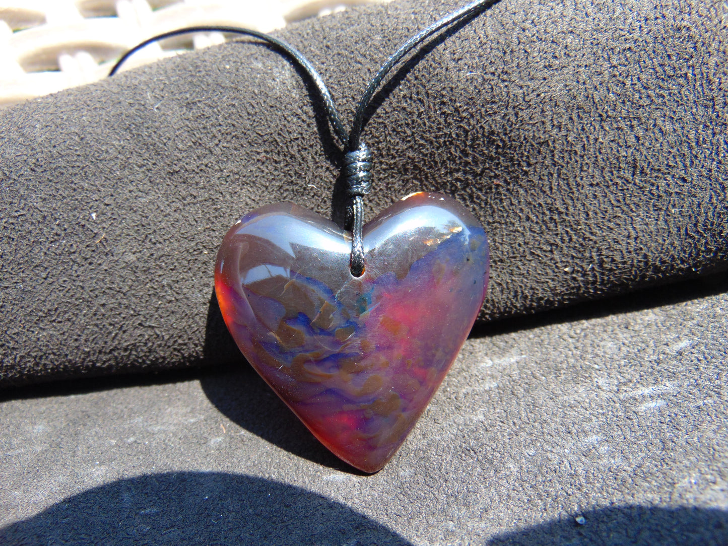 15 gram 44x43x15 mm Pendant Indonesian Blue Amber for Healing 25N60