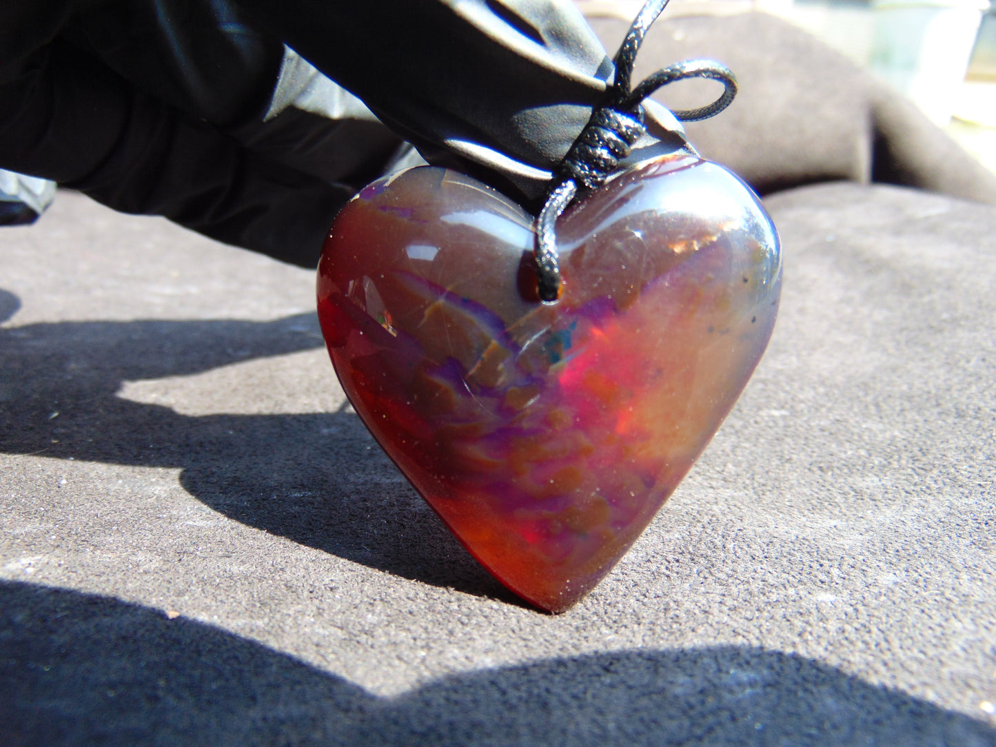 15 gram 44x43x15 mm Pendant Indonesian Blue Amber for Healing 25N60