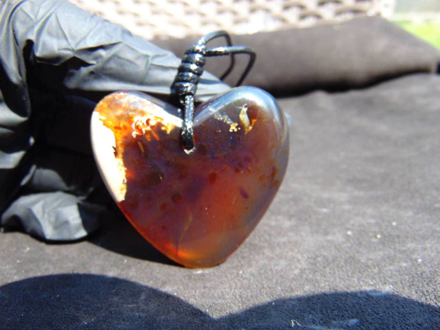 20 gram 51x49x13 mm Pendant Indonesian Amber for Healing AK199