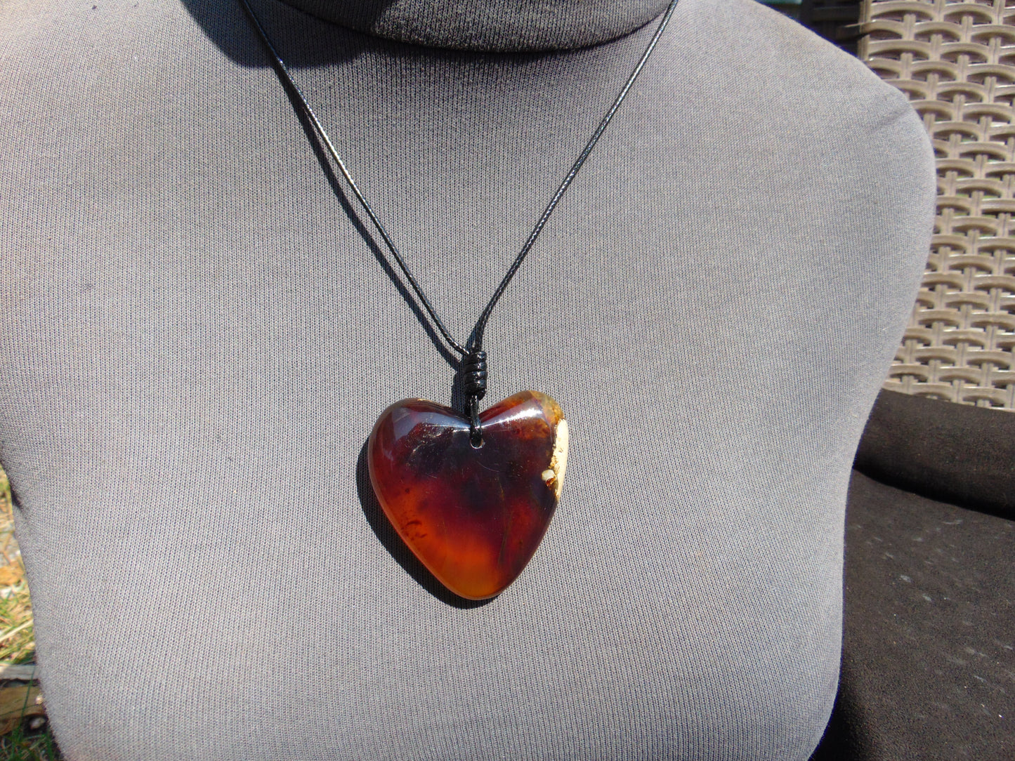 20 gram 51x49x13 mm Pendant Indonesian Amber for Healing AK199