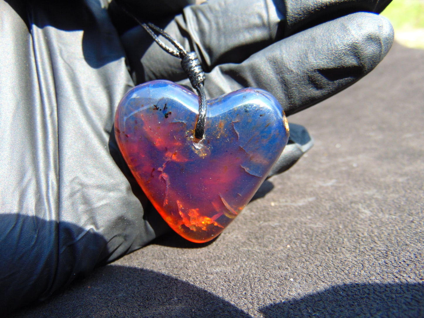 10 gr 41X39X12 mm Pendant Indonesian Blue Amber for Healing AK187