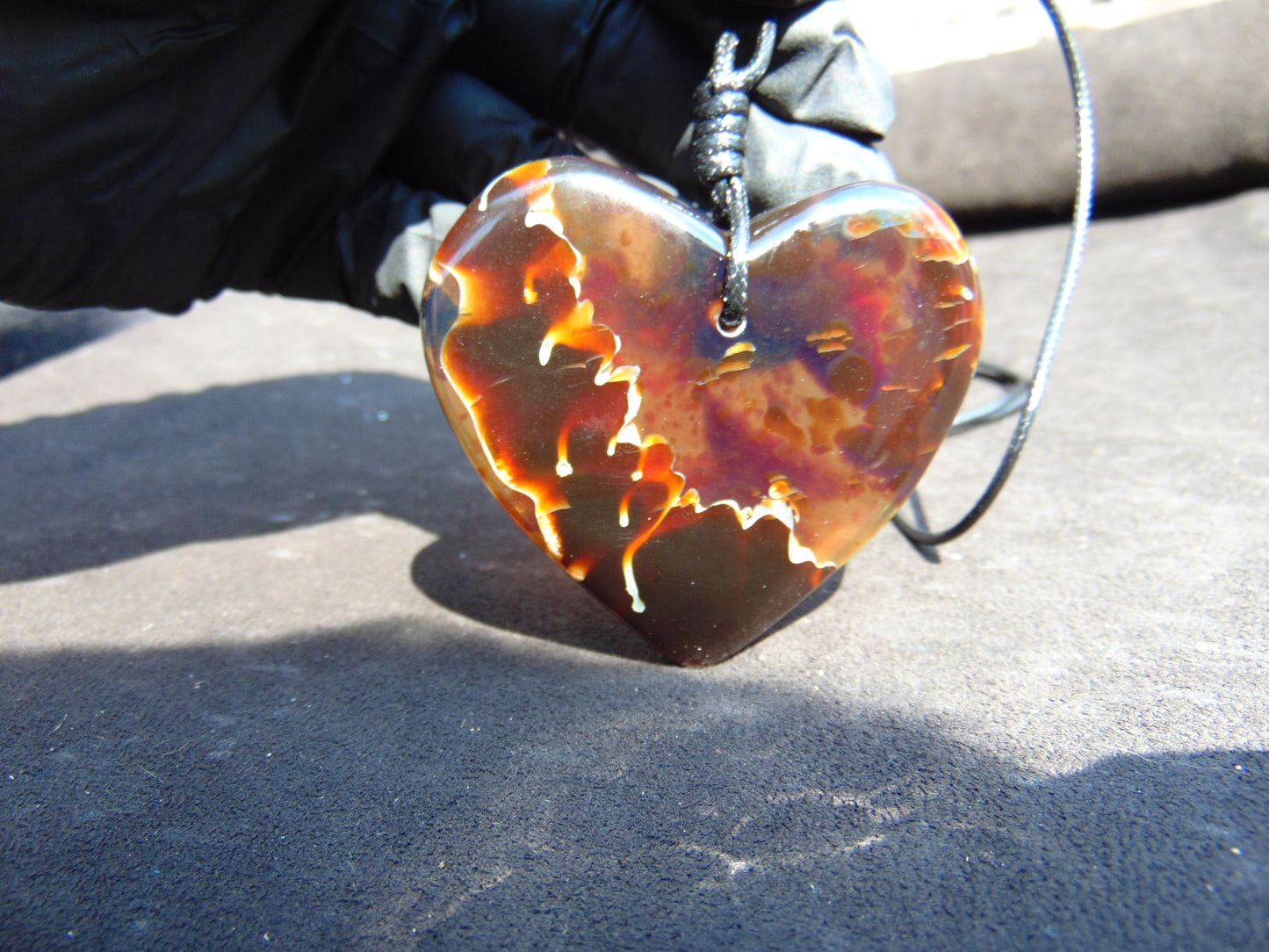 28 gram 61x51x12 mm Pendant Indonesian Amber for Healing 25Y24B