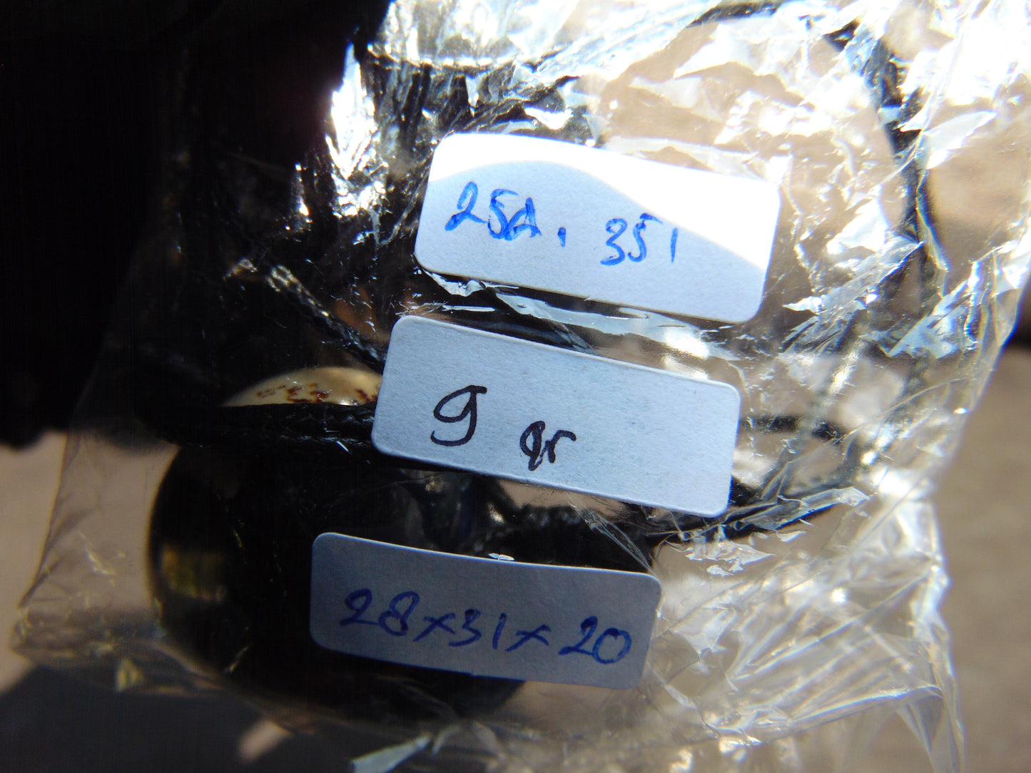 9 gr Heart Pendant Indonesian Blue Amber for Healing 25A351