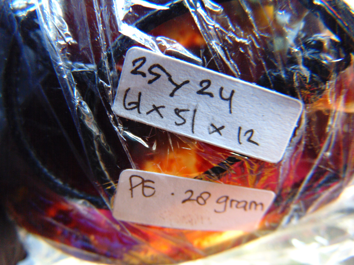 28 gram 61x51x12 mm Pendant Indonesian Amber for Healing 25Y24B
