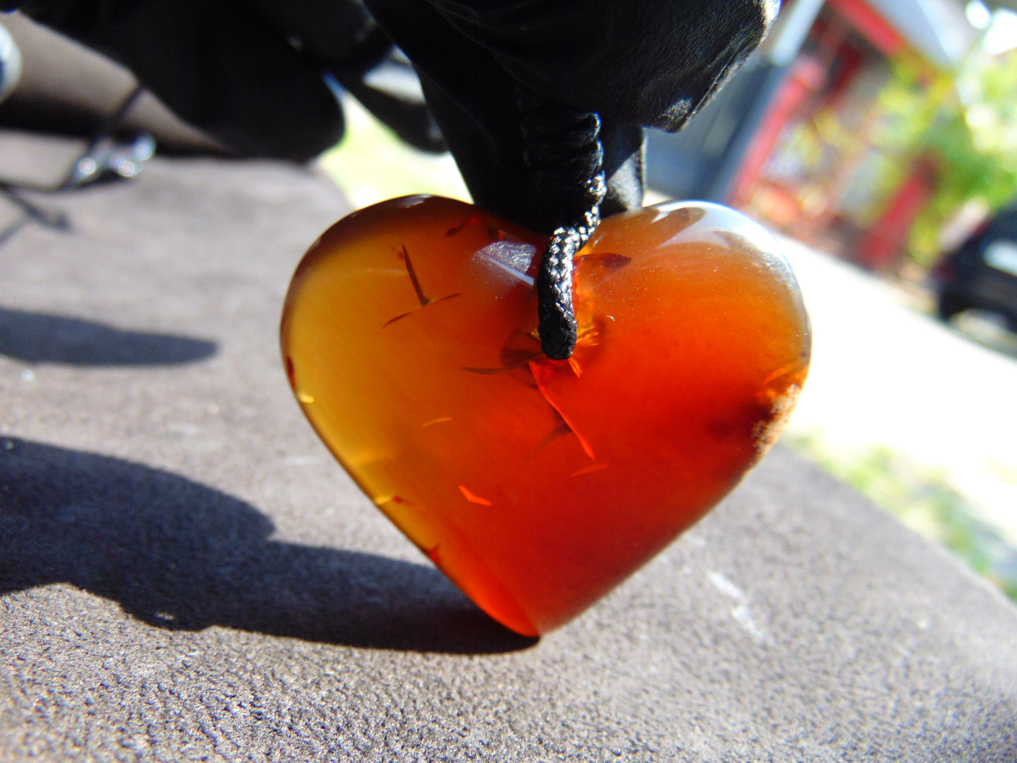 17 gram 47x44x13 mm Pendant Indonesian Amber for Healing 25N57