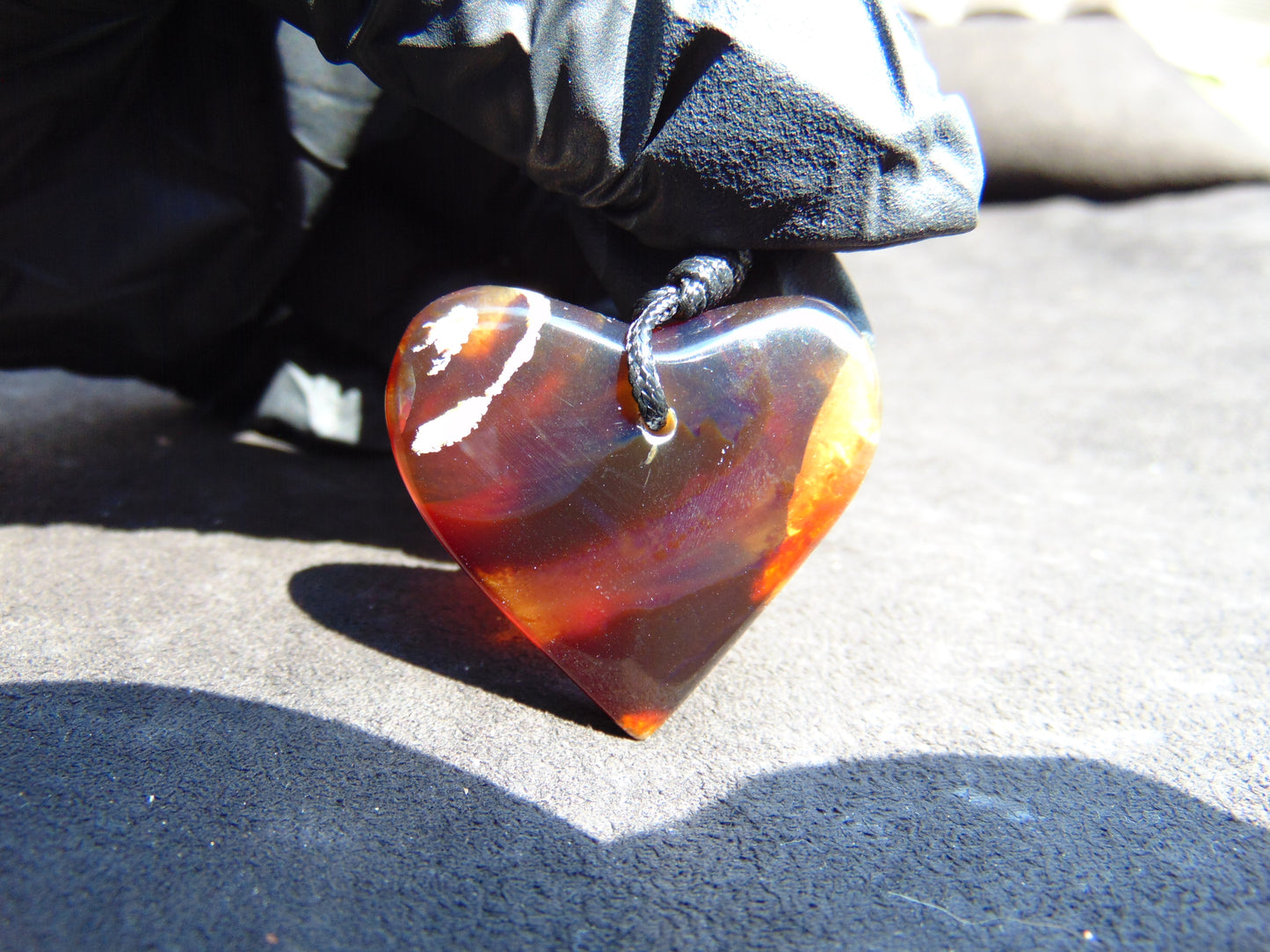 6 gram 35x30x11 mm Pendant Indonesian Amber for Healing 25Y35