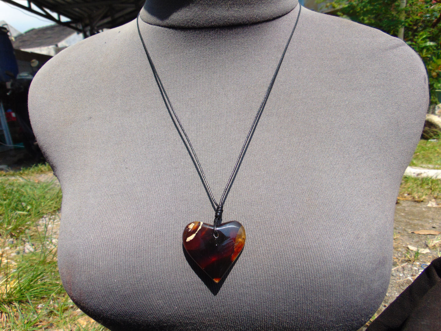 6 gram 35x30x11 mm Pendant Indonesian Amber for Healing 25Y35