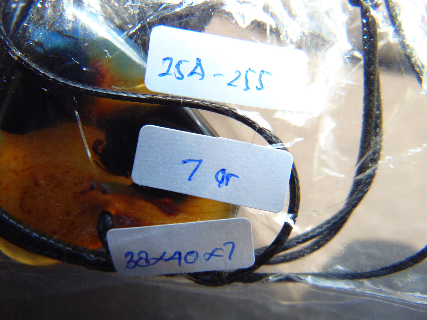 7 gr Heart Pendant Indonesian Black Blue Amber for Healing 25A255