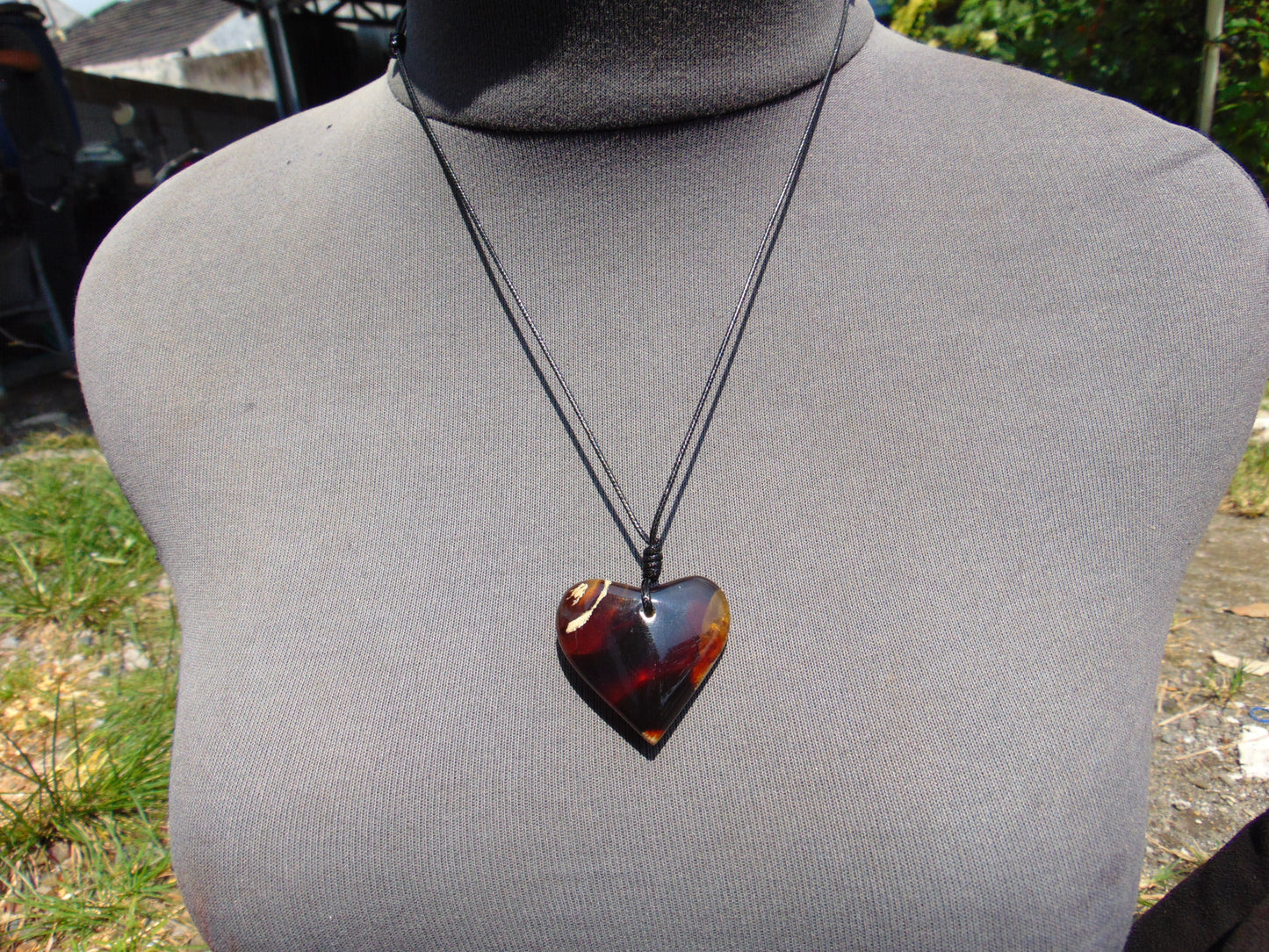 6 gram 35x30x11 mm Pendant Indonesian Amber for Healing 25Y35