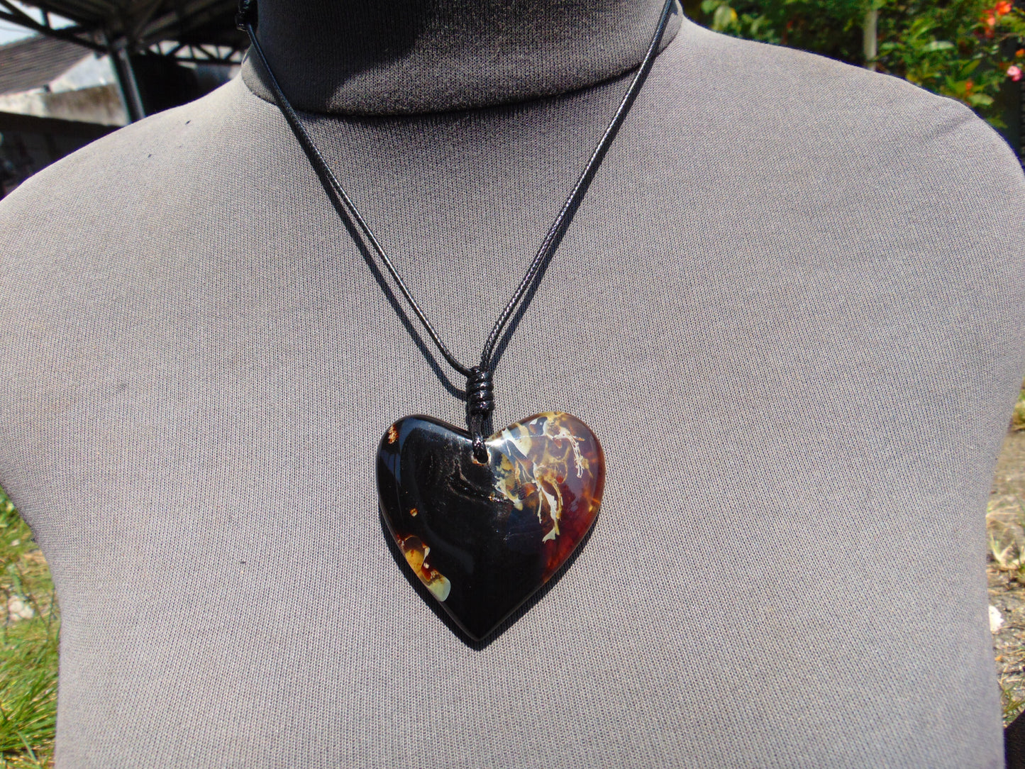 17 gram 50x44x13 mm Pendant Indonesian Amber for Healing 25Y27A