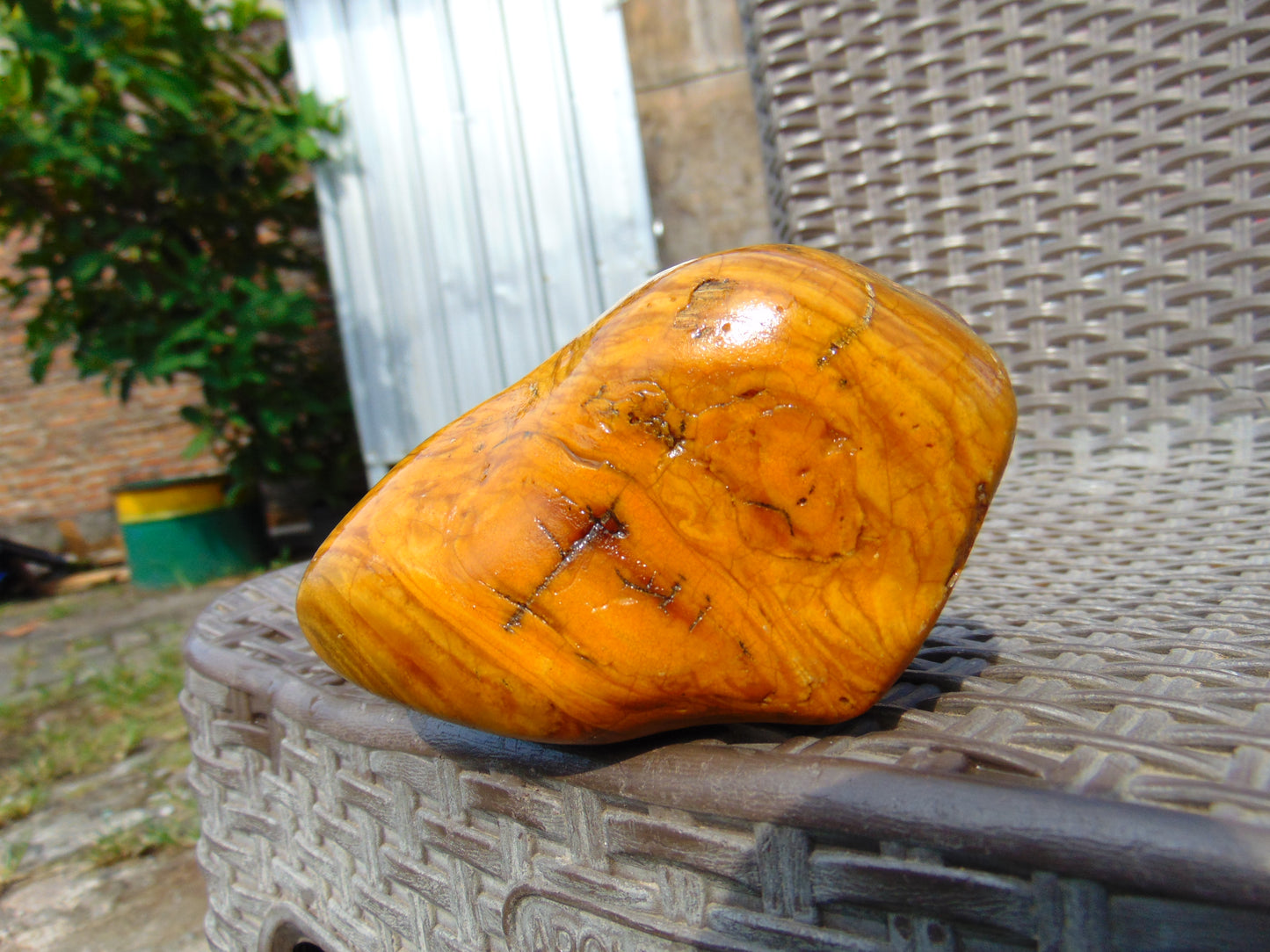 274 gram Polished Indonesia Yellow Fragrance Amber for Healing FK7
