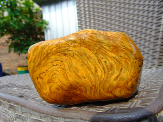 274 gram Polished Indonesia Yellow Fragrance Amber for Healing FK7