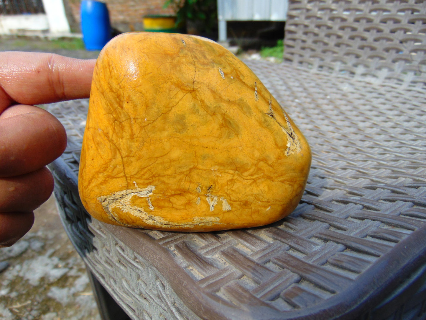 237 gram Polished Indonesia Yellow Fragrance Amber for Healing FK6