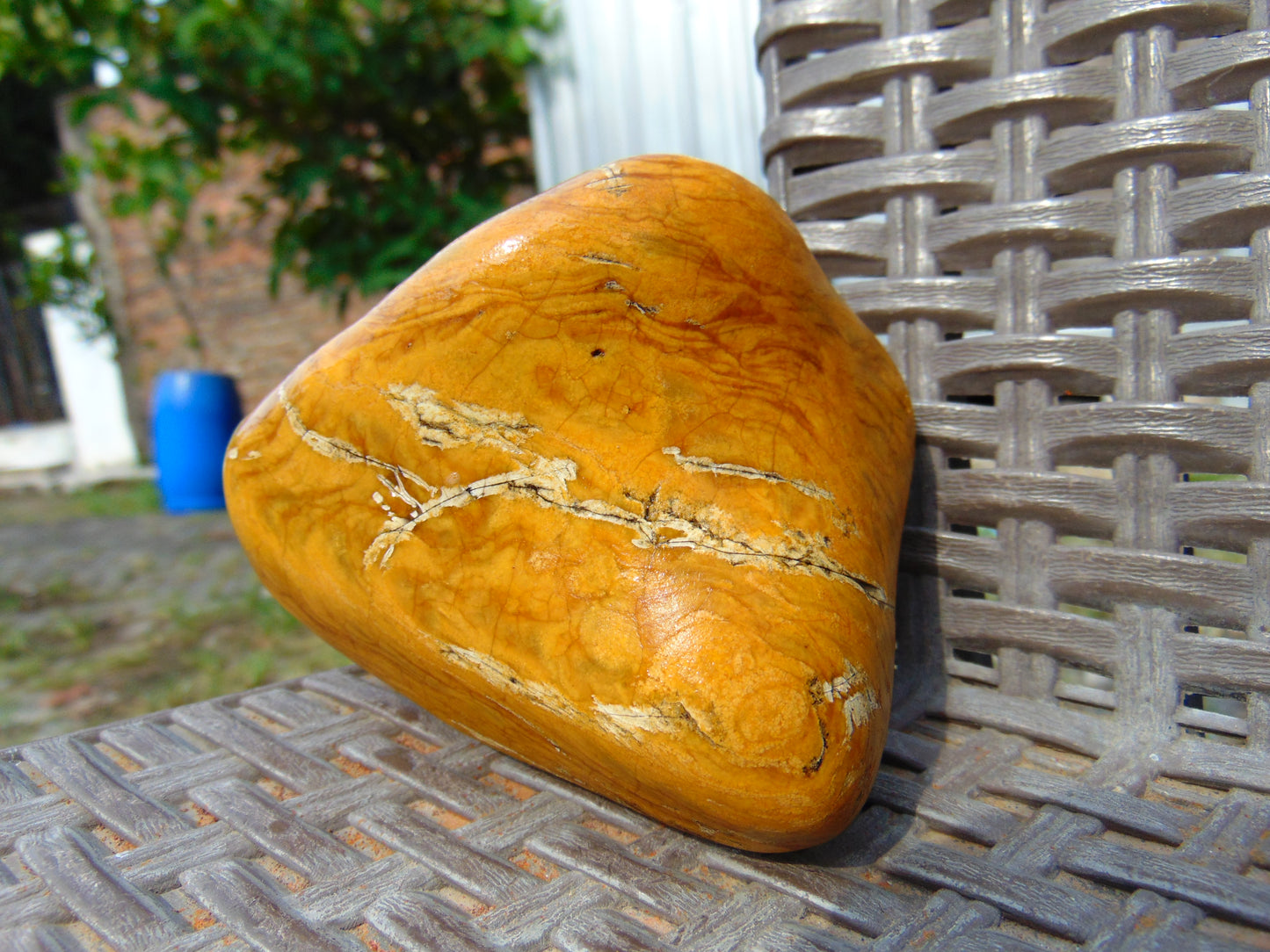 237 gram Polished Indonesia Yellow Fragrance Amber for Healing FK6