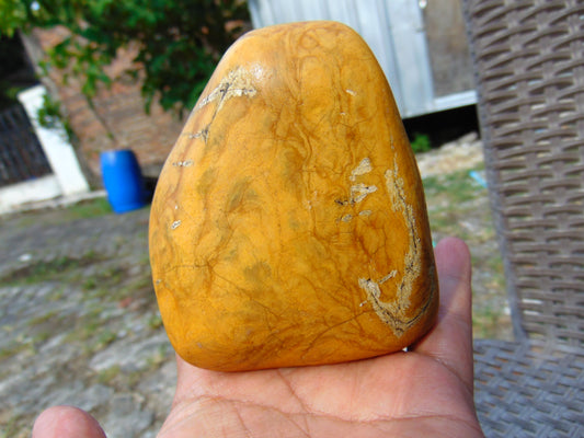 237 gram Polished Indonesia Yellow Fragrance Amber for Healing FK6