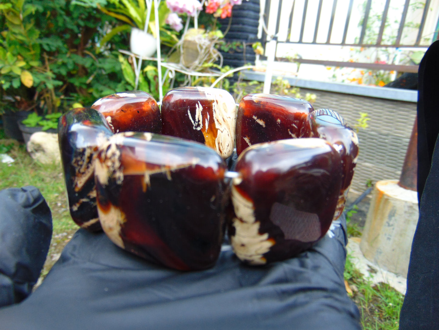 105 gr 7 Square Beads Bangle Indonesian Amber for Healing 26BE23