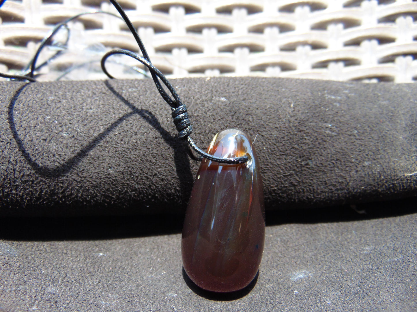 13 gr Teardrop Pendant 44x23 mm Indonesian Amber for Healing Y10