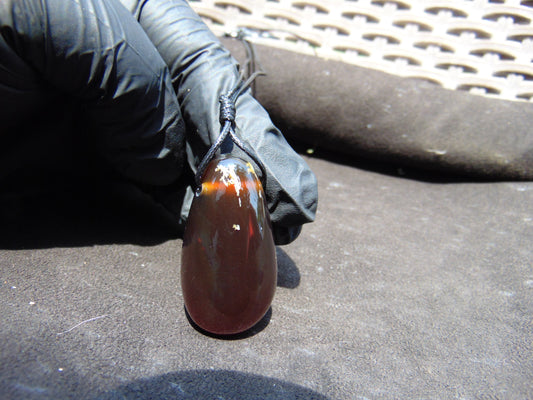 13 gr Teardrop Pendant 44x23 mm Indonesian Amber for Healing Y10