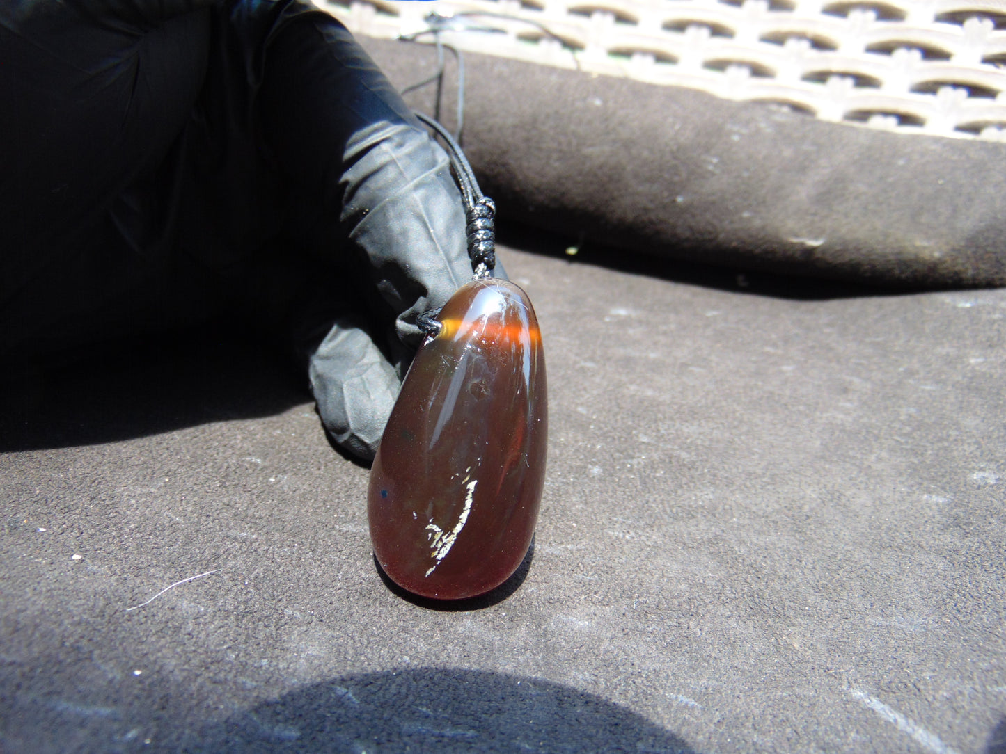 13 gr Teardrop Pendant 44x23 mm Indonesian Amber for Healing Y10