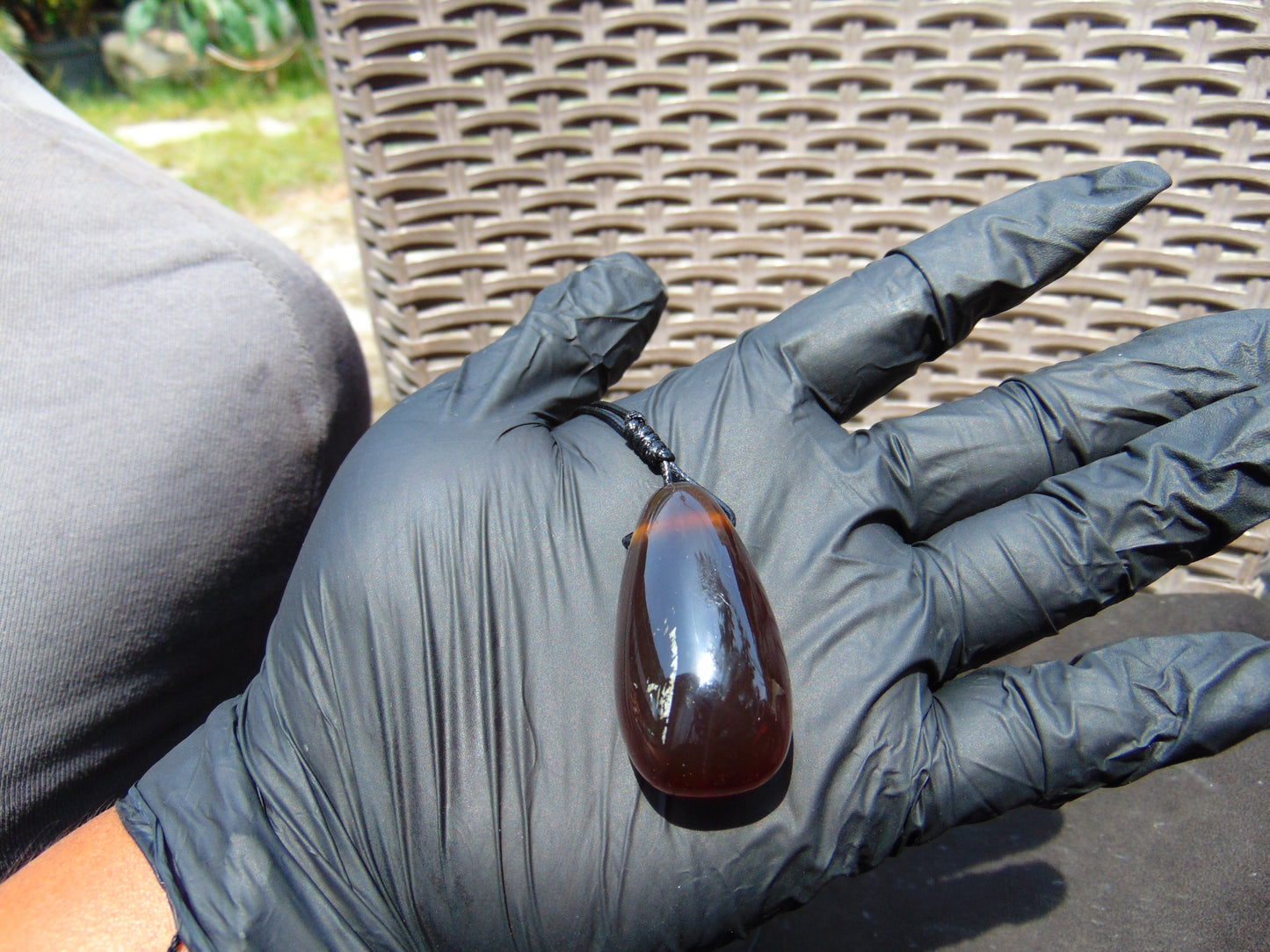 13 gr Teardrop Pendant 44x23 mm Indonesian Amber for Healing Y10