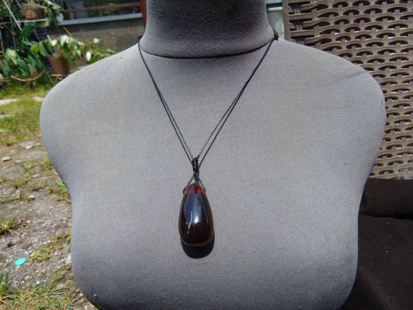 13 gr Teardrop Pendant 44x23 mm Indonesian Amber for Healing Y10
