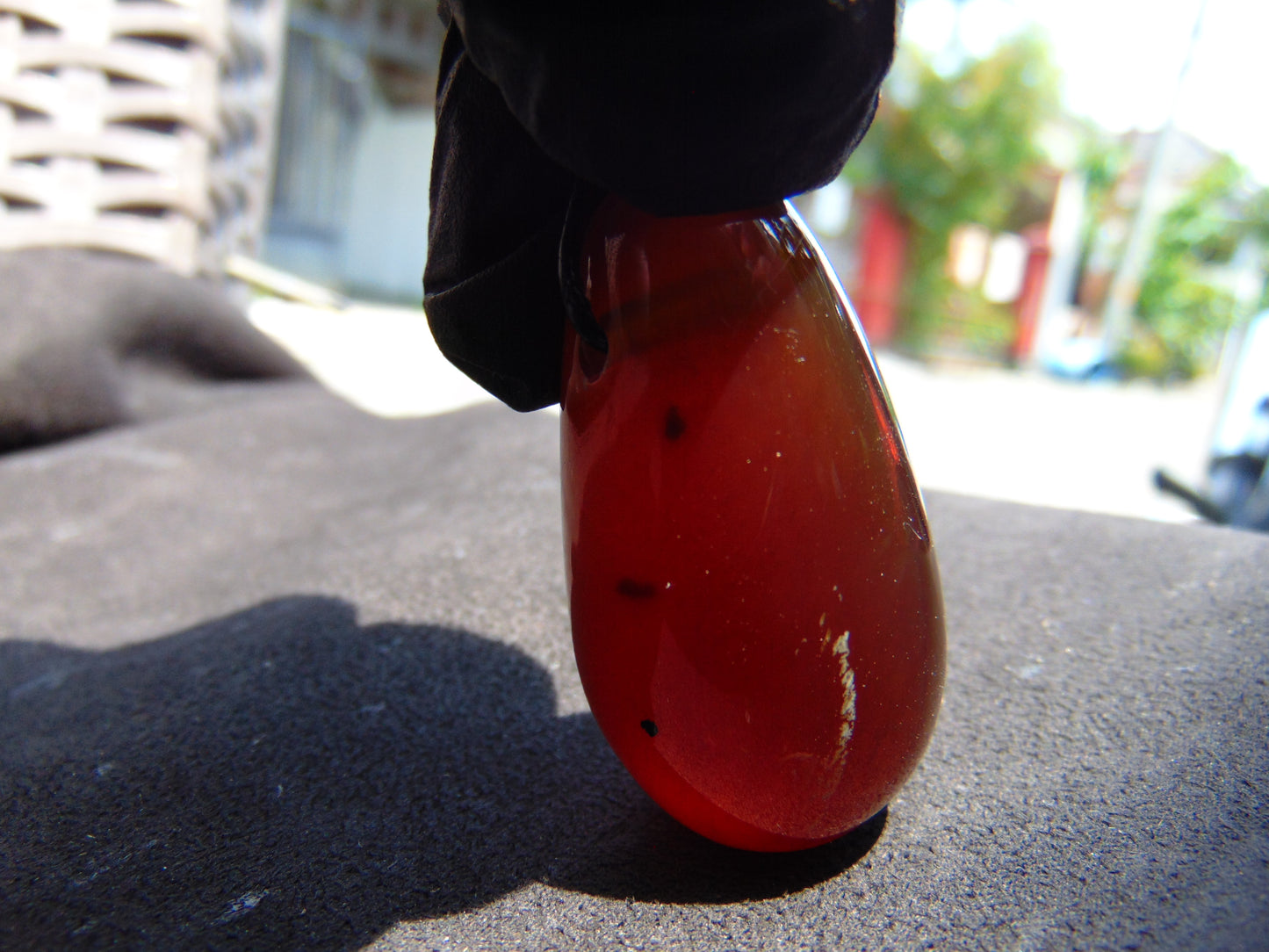 13 gr Teardrop Pendant 44x23 mm Indonesian Amber for Healing Y10