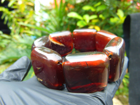 118 gr 7 Square Beads Bangle Indonesian Amber for Healing 26BE7
