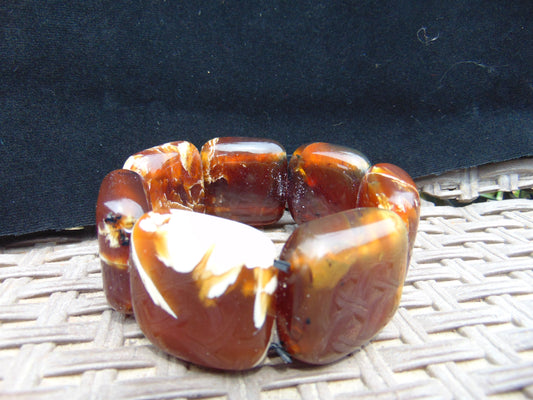 99 gr 7 Square Beads Bangle Indonesian Amber for Healing 26BE15